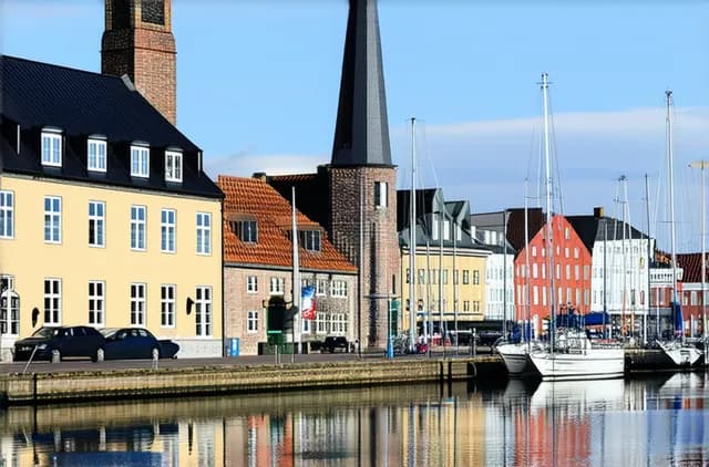 Aarhus Solo Travel Safety Tips: Your Essential Guide
