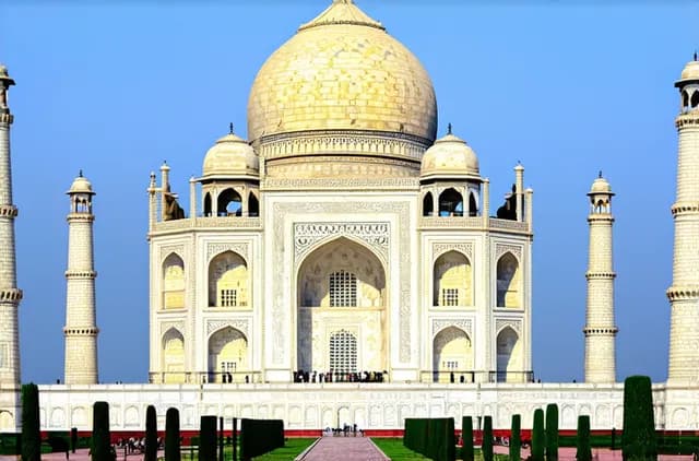 Budget Tips for Solo Travel in Agra