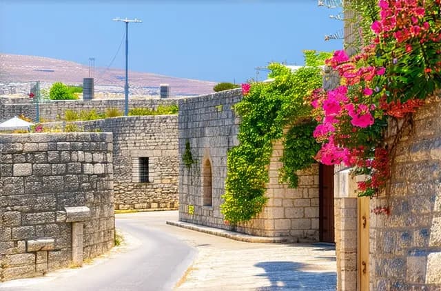 Complete Guide: Best Areas for Solo Travelers in Rhodes Town