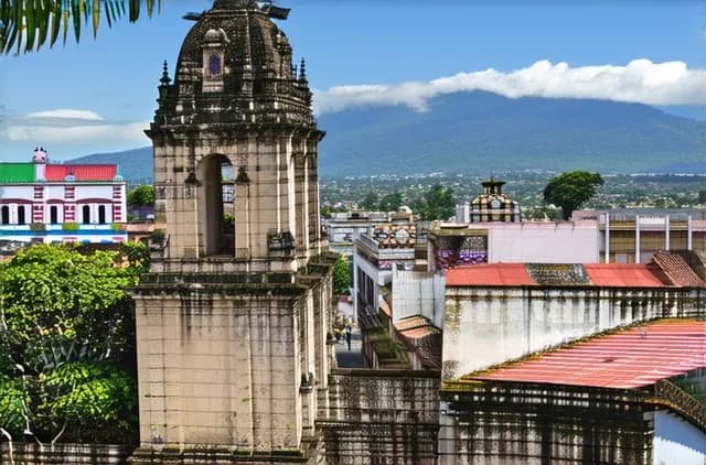 Complete Guide: Best Neighborhoods for Solo Travelers in Guatemala City