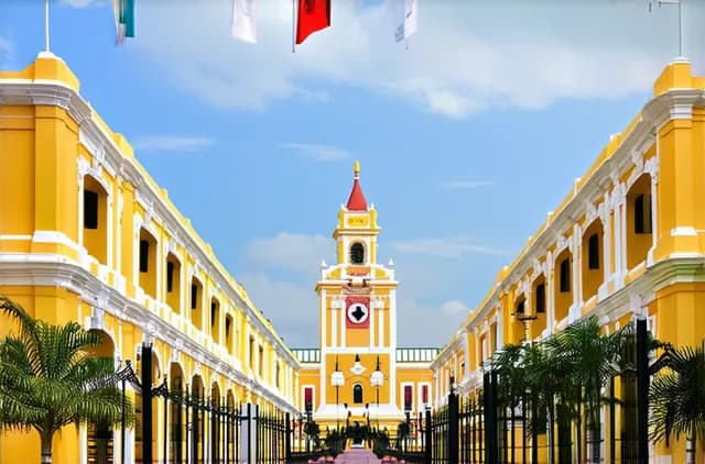 Best Neighborhoods for Solo Travelers in Melaka City