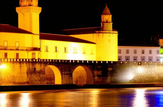 Explore Coimbra Nightlife: Solo Adventurer’s Guide