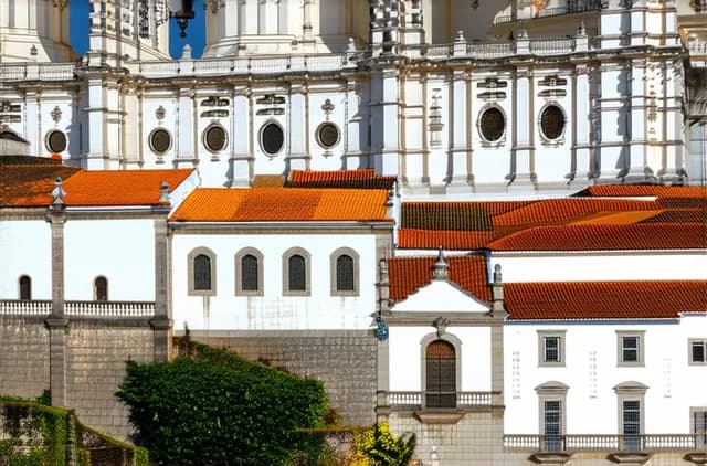 Complete Guide: Coimbra Solo Travel Safety Tips