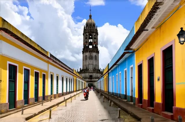 Top Cultural Attractions for Solo Travelers in Santiago de Cuba