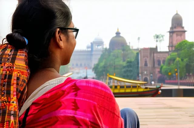 Essential Guide: Dhaka Solo Travel Safety Tips