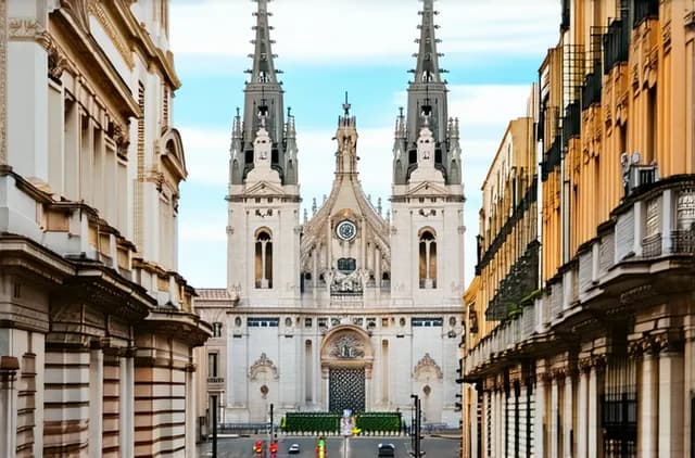 Ultimate Guide: Madrid Solo Travel Budget Tips