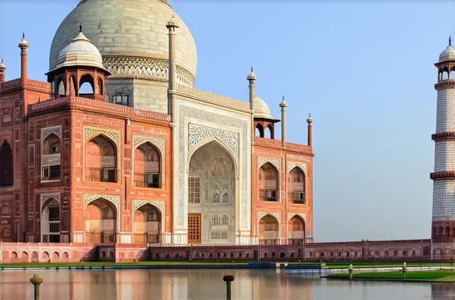 Explore Solo: Must-Visit Sights in Agra