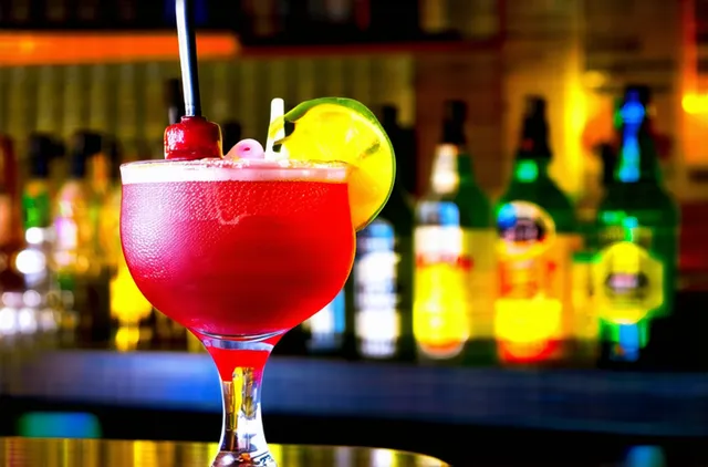 Nightlife for Solo Travelers in Mombasa