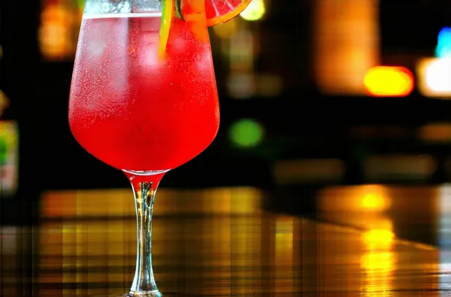 Nightlife Options for Solo Visitors in Abidjan