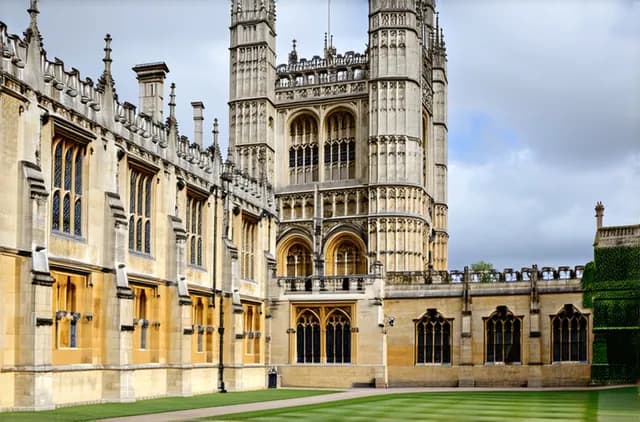 Budget-Friendly Solo Travel in Oxford: A Complete Guide