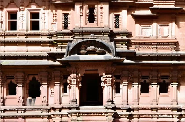 Complete Guide: Patan Solo Travel Safety Tips