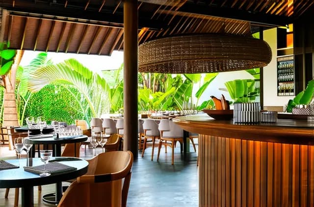 Solo Dining Options in Sanur: A Foodie’s Guide