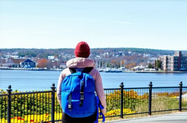 Complete Guide: Solo Travel in Burlington