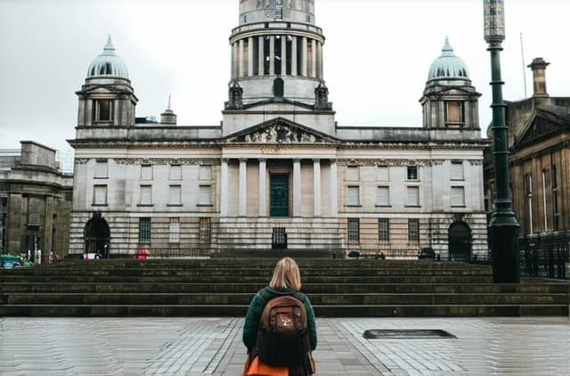 Complete Guide: Solo Travel in Dublin