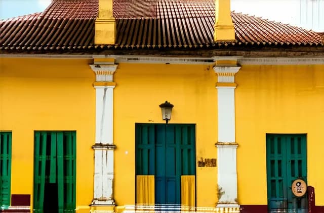 Complete Guide: Solo Travel in Iquitos