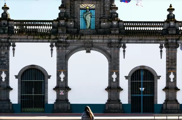 Complete Guide: Solo Travel in Quito