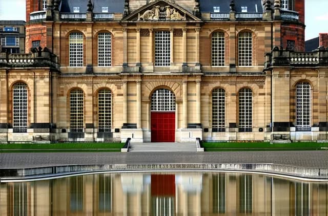 Explore the Best Cultural Spots for Solo Travelers in Liège