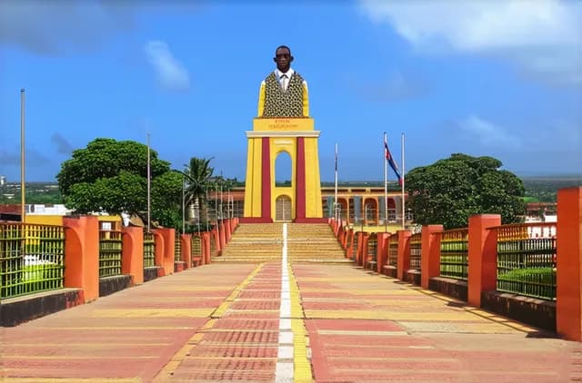 Top Solo Sightseeing Attractions in Accra