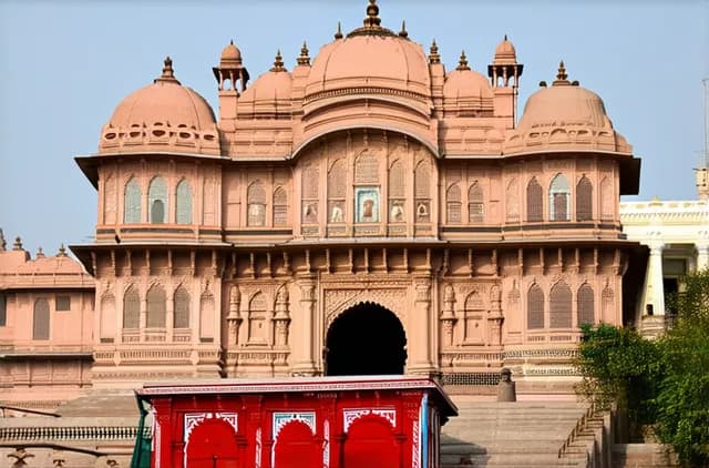 Essential Varanasi Solo Travel Safety Tips