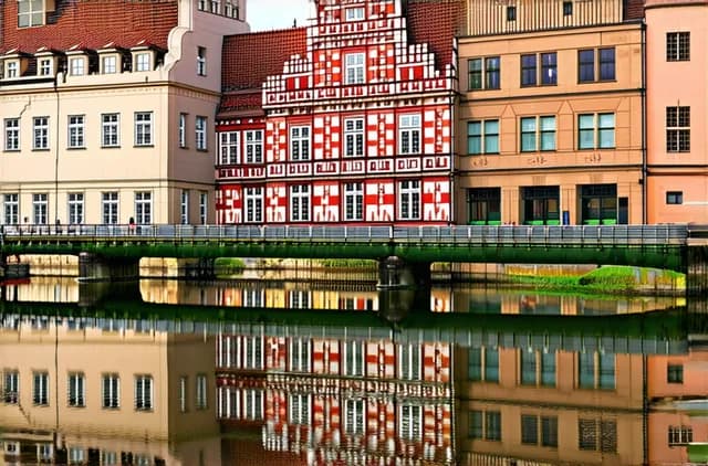 Top Wrocław Solo Sightseeing Attractions