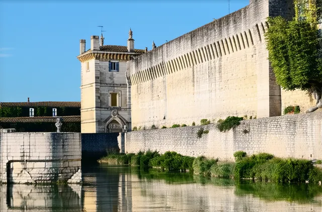 Essential Safety Tips for Solo Travel in Arles