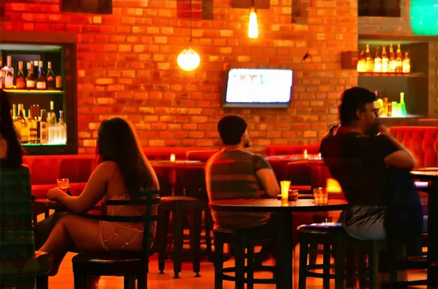 Ultimate Guide: Bengaluru Nightlife for Solo Adventurers