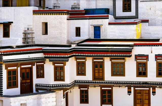 Complete Guide: Best Accommodations for Solo Travelers in Leh