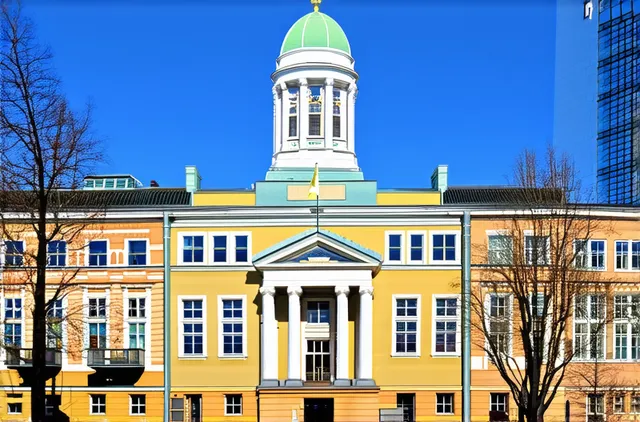 Complete Guide: Best Neighborhoods for Solo Travelers in Helsinki