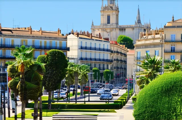 Complete Guide: Best Neighborhoods for Solo Travelers in Montpellier