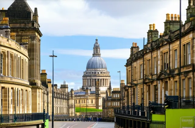 Exploring the Best Neighborhoods for Solo Travelers in Newcastle