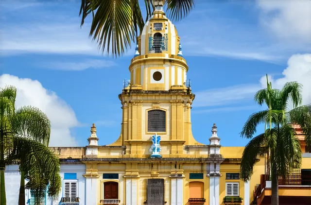 Best Neighborhoods for Solo Travelers in Santo Domingo