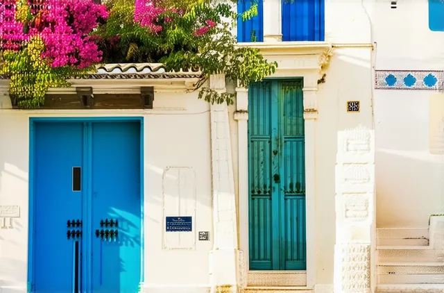 Complete Guide: Best Neighborhoods for Solo Travelers in Tunis