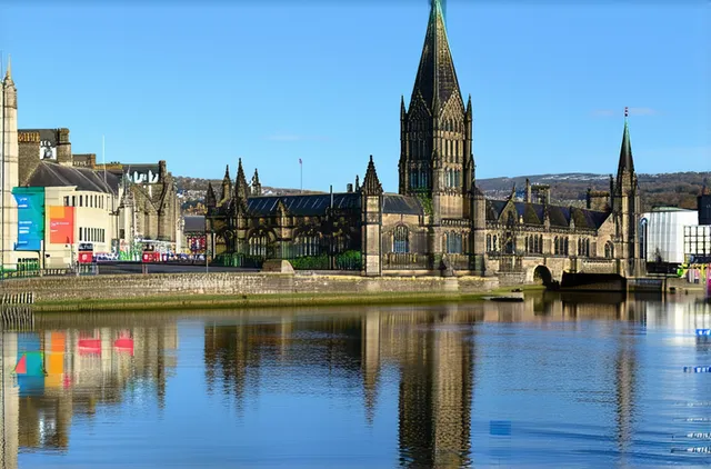 Complete Guide: Cardiff Solo Sightseeing Attractions