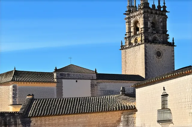 Discover Cultural Activities for Solo Travelers in Cáceres