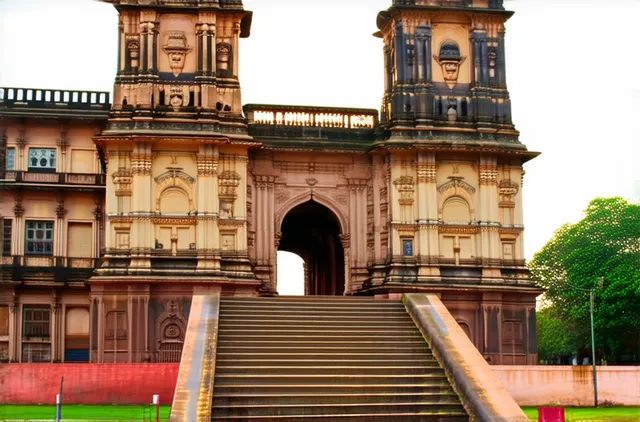 Explore Kolkata: Cultural Spots for Solo Travelers