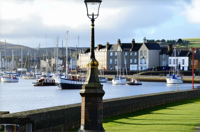 Essential Derry Solo Travel Safety Tips