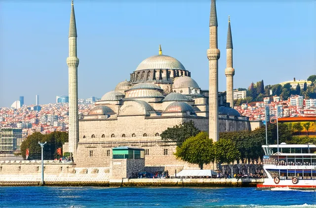 Essential Istanbul Solo Travel Safety Tips