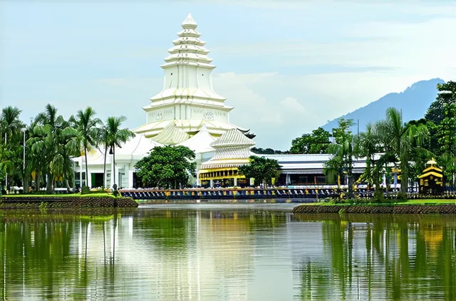Complete Budget Guide: Solo Travel to Kuching