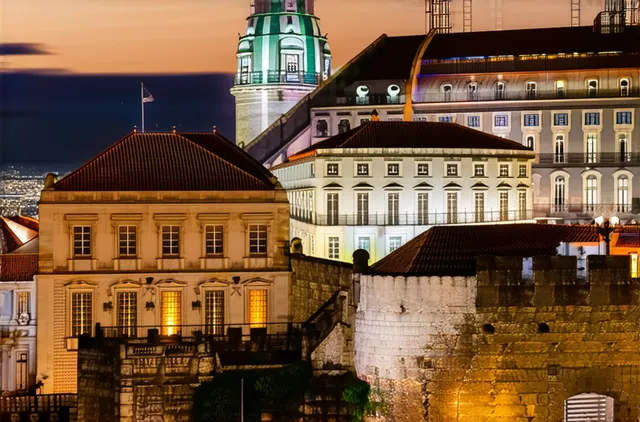 Experience Lisbon Nightlife: Tips for Solo Adventurers