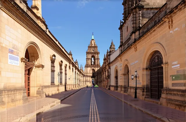 Complete Guide: Morelia Solo Travel Safety Tips