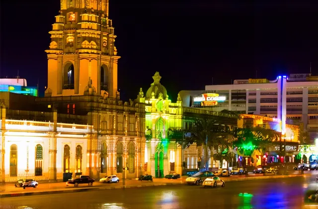 Nightlife Options for Solo Travelers in Guayaquil