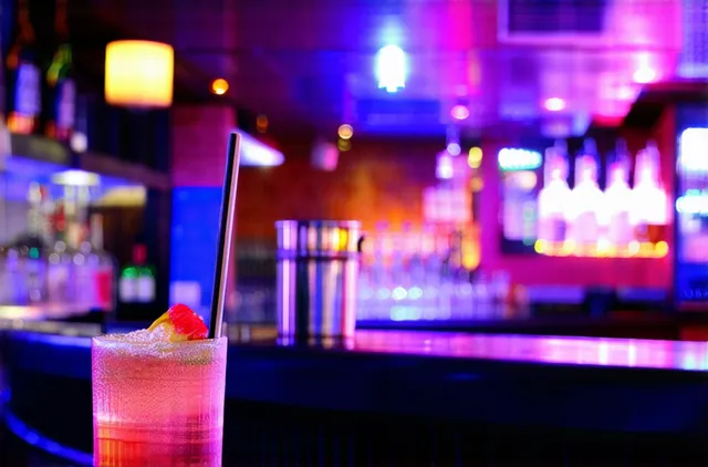 Nightlife Options for Solo Travelers in Leeds