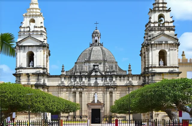 Essential Santo Domingo Solo Travel Safety Tips