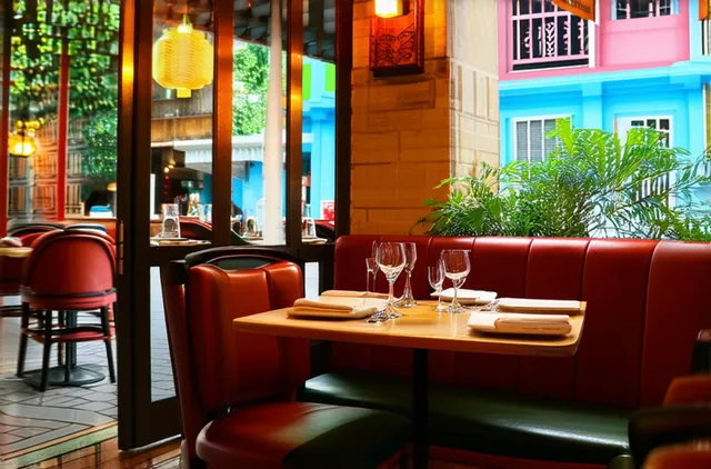 Complete Guide: Solo Dining Experiences in George Town