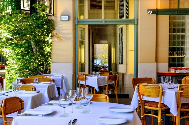 Discovering Solo Dining Experiences in Nice