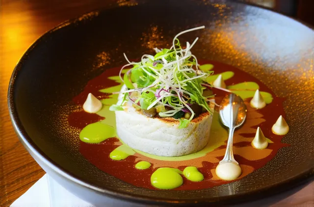 Essential Guide: Solo Dining Options in Bend