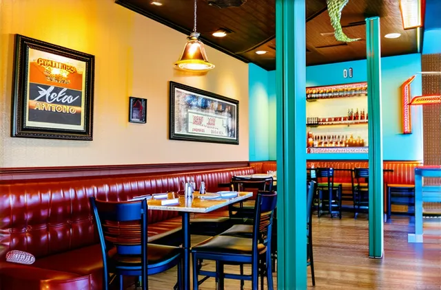 Ultimate Guide: Solo Dining Options in San Antonio