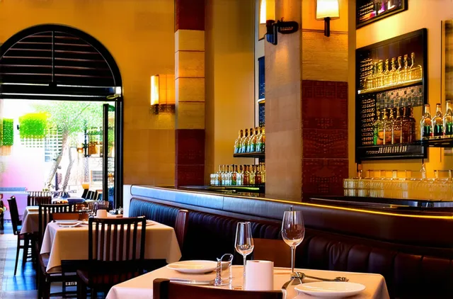 Solo-Friendly Restaurants in Mendoza: Dine Alone Delightfully