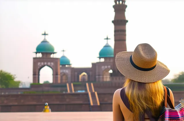 Complete Guide: Solo Travel in Ahmedabad