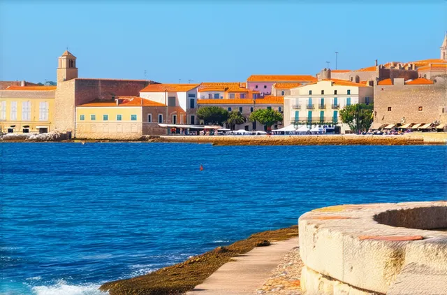 Complete Guide: Solo Travel in Alghero